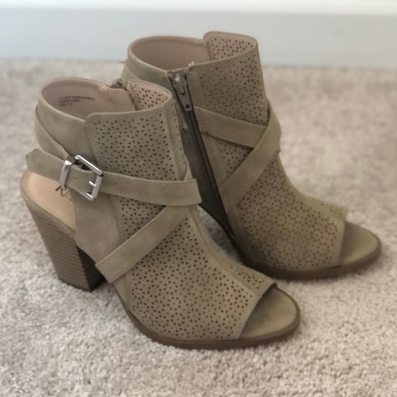 Restricted Brand Peep Toe Perforated Booties - Picture 4 of 7